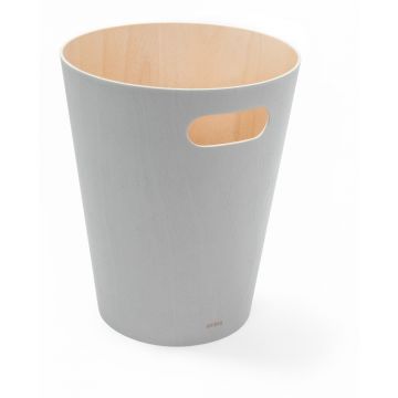 Coș de gunoi gri deschis din lemn 7,5 l Woodrow – Umbra Coș de gunoi gri deschis din lemn 7,5 l Woodrow – Umbra